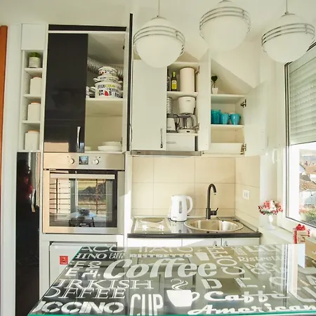 Urbanic Aquapark & Free Parking アパート